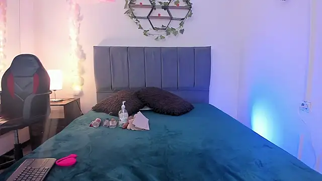 Lucerop  online show from 03.05.26