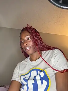 Snapshot of MadameMuse chatting on 12.03.25 MadameMuse online show from 12.03.25