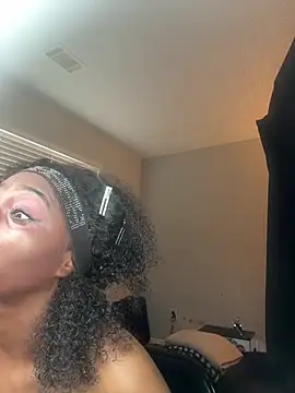 MadameMuse online show from 03.19.26