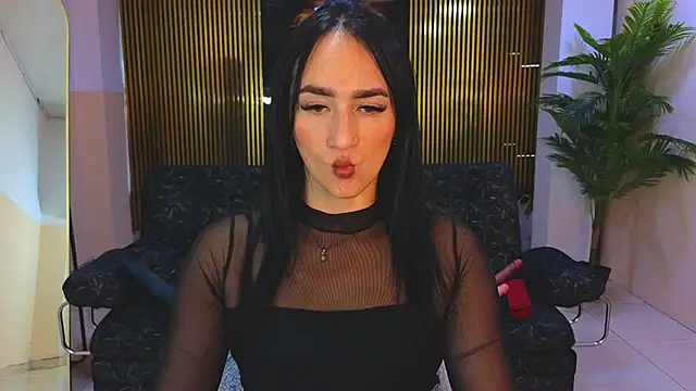 Snapshot of malen_fitnessmilf chatting on 02.07.26 malen fitnessmilf online show from 02.07.26