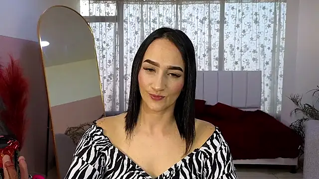 Snapshot of malen_fitnessmilf chatting on 06.10.26 malen fitnessmilf online show from 06.10.26