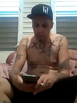 feoGG197 online show from 11.10.25