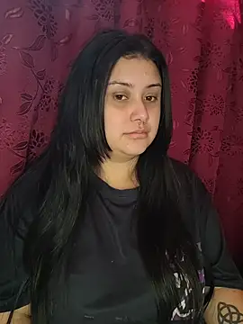 CurvyNoir online show from 12.16.25