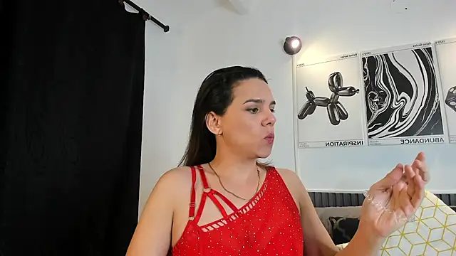 Snapshot of Cloe_Bonne chatting on 11.27.25 Cloe Bonne online show from 11.27.25