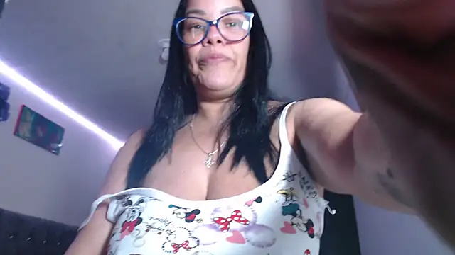 Snapshot of sofia_lopez70 chatting on 05.01.26 sofia lopez70 online show from 05.01.26