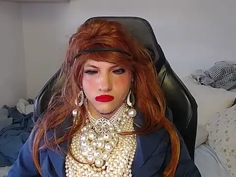 VanesaCrossic online show from 10.22.25