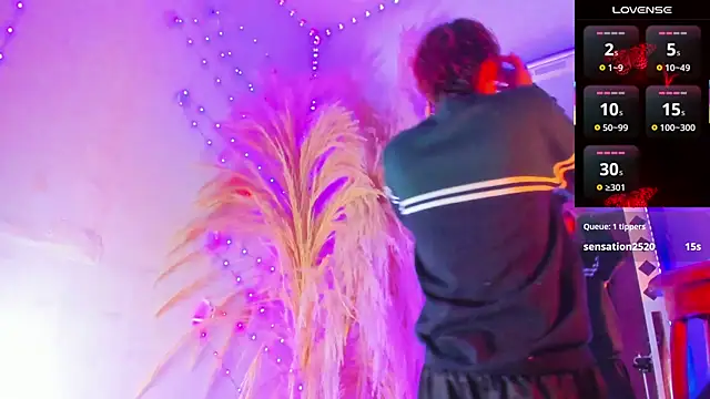 Leo Glow online show from 01.16.26