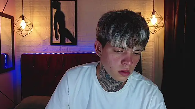 frankboyx online show from 11.19.25