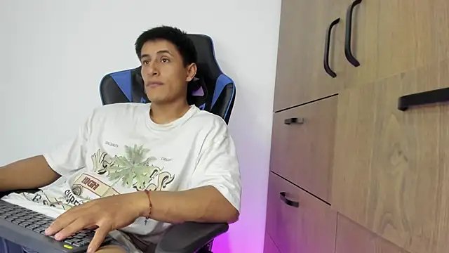 dorman boy online show from 11.12.25