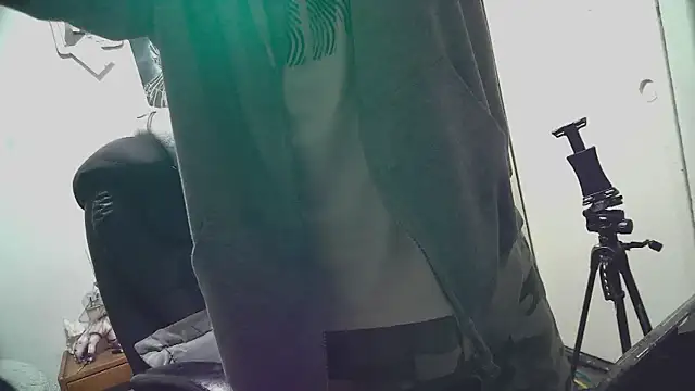 Snapshot of YoungStallionXL chatting on 02.26.26 YoungStallionXL online show from 02.26.26