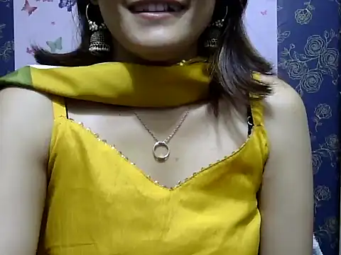 maira 33 online show from 02.21.26