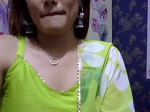 maira 33 online show from 03.28.26