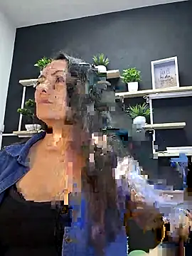 Lauryn Jones online show from 05.25.26
