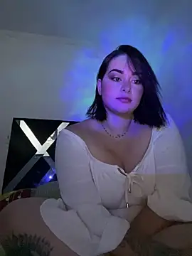 Snapshot of Romina_foxxx_ chatting on 11.10.25 Romina foxxx online show from 11.10.25