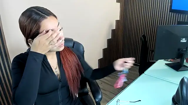 desk desire online show from 12.17.25