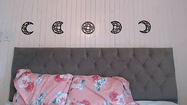 mickystrumia23 online show from 03.17.26