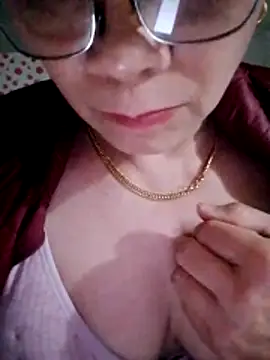 small-house123 online show from 02.10.26