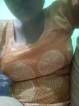 Snapshot of Tina_250 chatting on 04.11.26 Tina 250 online show from 04.11.26