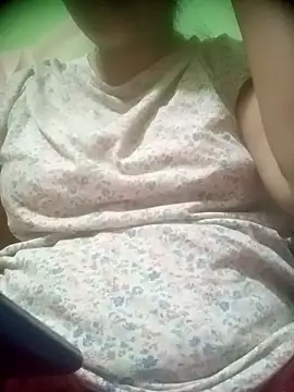 Snapshot of Tina_250 chatting on 04.14.26 Tina 250 online show from 04.14.26