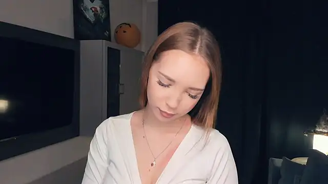 MerlePalaia online show from 11.12.25