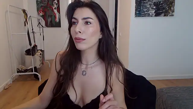 Rebecaburns online show from 04.17.26