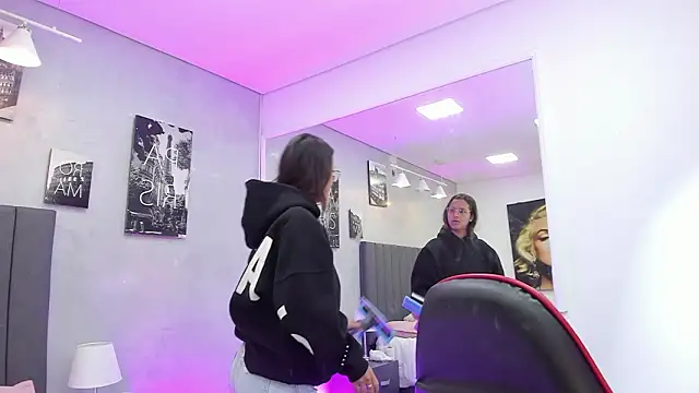 kendra london online show from 02.03.26