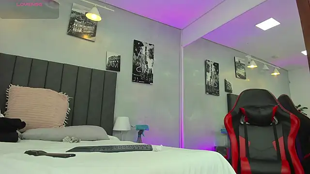 kendra london online show from 03.05.26