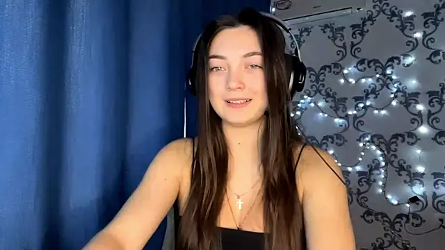 TwotyBright online show from 12.23.25