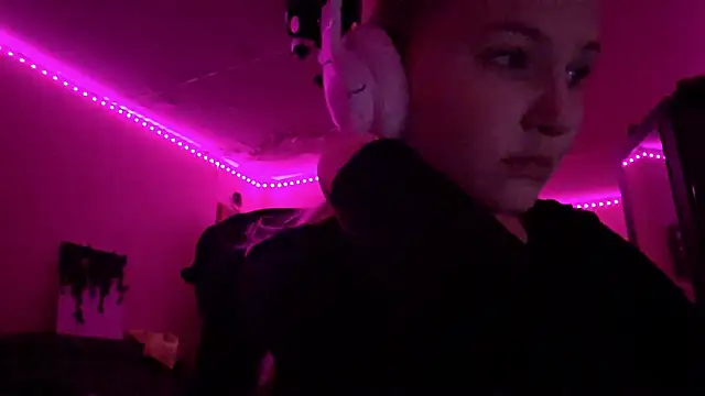 KarinRobertson online show from 11.16.25