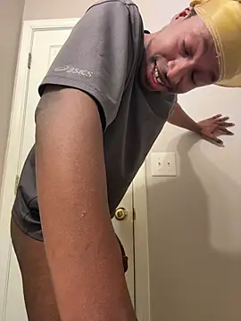 Snapshot of your_pervy_son chatting on 02.26.26 your pervy son online show from 02.26.26