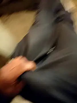 Snapshot of Angel23cm1 chatting on 11.23.25 Angel23cm1 online show from 11.23.25