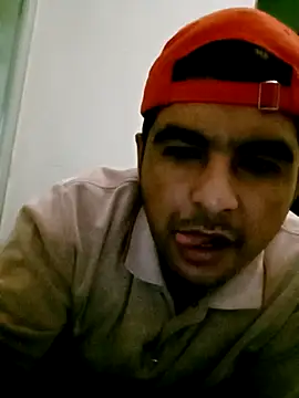 Snapshot of Yerackhip chatting on 11.27.25 Yerackhip online show from 11.27.25