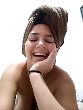 Snapshot of Keti_marques84 chatting on 02.17.26 Keti marques84 online show from 02.17.26