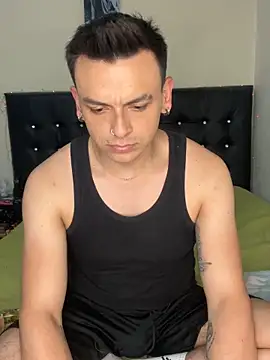 Snapshot of daniel_collins chatting on 12.02.25 daniel collins online show from 12.02.25