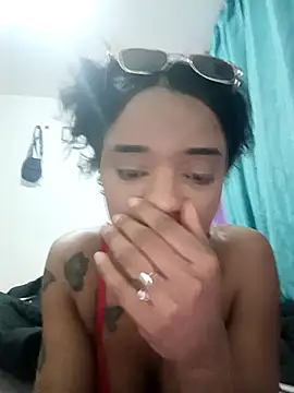 Snapshot of luna2026_ chatting on 12.04.25 luna2026 online show from 12.04.25