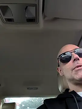 Snapshot of casalhottuga chatting on 11.11.25 casalhottuga online show from 11.11.25