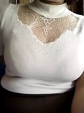 BeyeuCii99 online show from 11.23.25