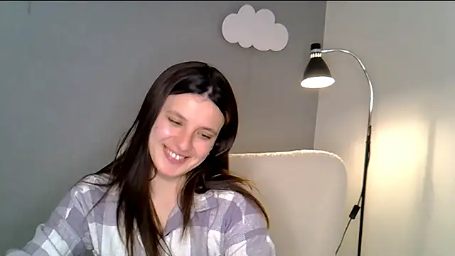 KiraHoney online show from 04.15.26