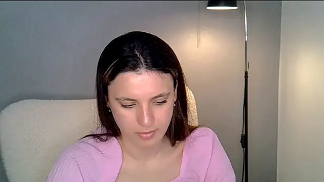 KiraHoney online show from 05.12.26