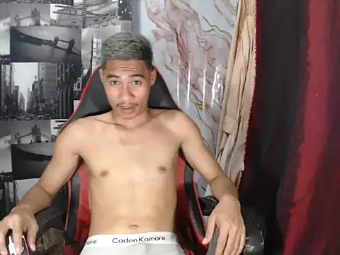 Snapshot of mrsexyteens chatting on 02.12.26 mrsexyteens online show from 02.12.26