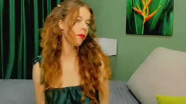 Snapshot of LoraWarner chatting on 11.22.25 LoraWarner online show from 11.22.25