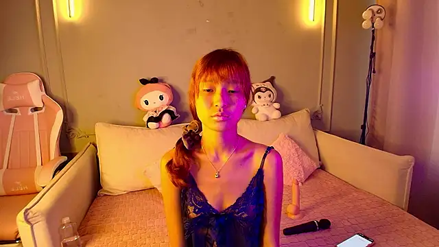 Snapshot of lihnpham chatting on 02.23.26 lihnpham online show from 02.23.26