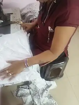 Lailamajnu1996 online show from 01.12.26