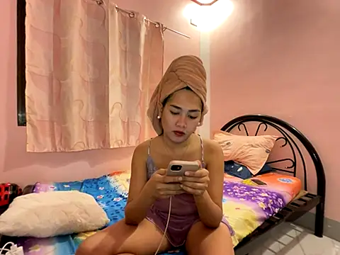 Philina thi online show from 11.30.25