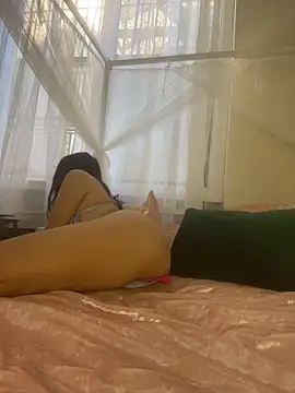 baeezzyy online show from 11.04.25