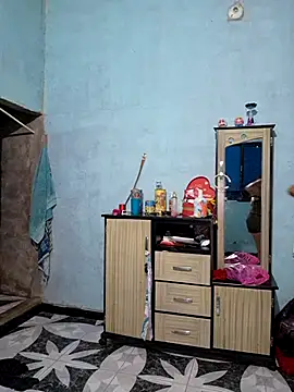 lapicarona18 online show from 11.14.25