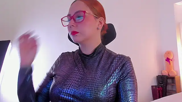 MistressErza online show from 07.08.26