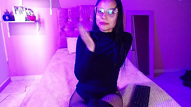 valkiry  online show from 11.06.25