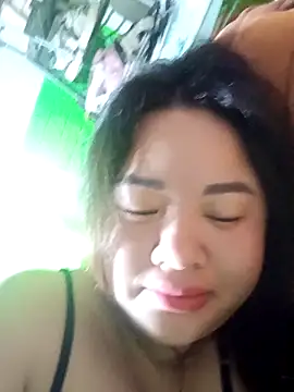 Bee-bgolden online show from 12.14.25