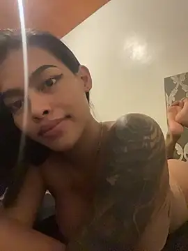 Snapshot of miapasitaa chatting on 01.16.26 miapasitaa online show from 01.16.26